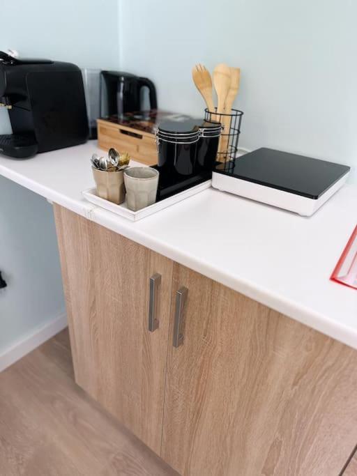 Wellness Studio Tiel Met Sauna En Jacuzzi Buitenkant foto